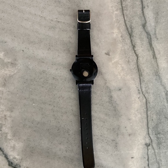 Mickey Mouse Lorus Quartz Watch - Picture 5 of 7